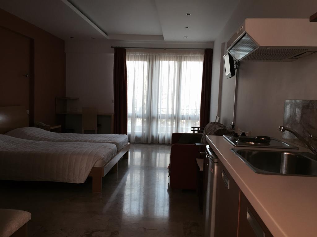 Hani Inn Ligourio Exterior foto