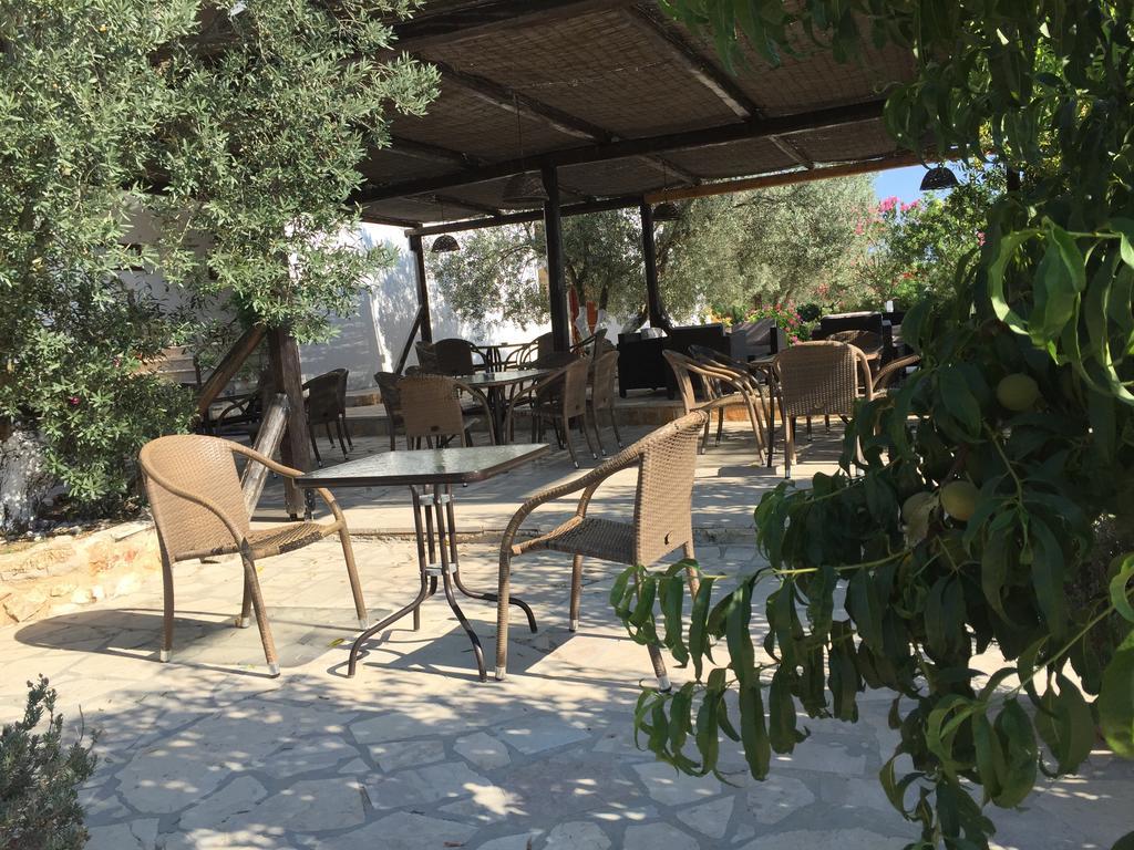 Hani Inn Ligourio Exterior foto