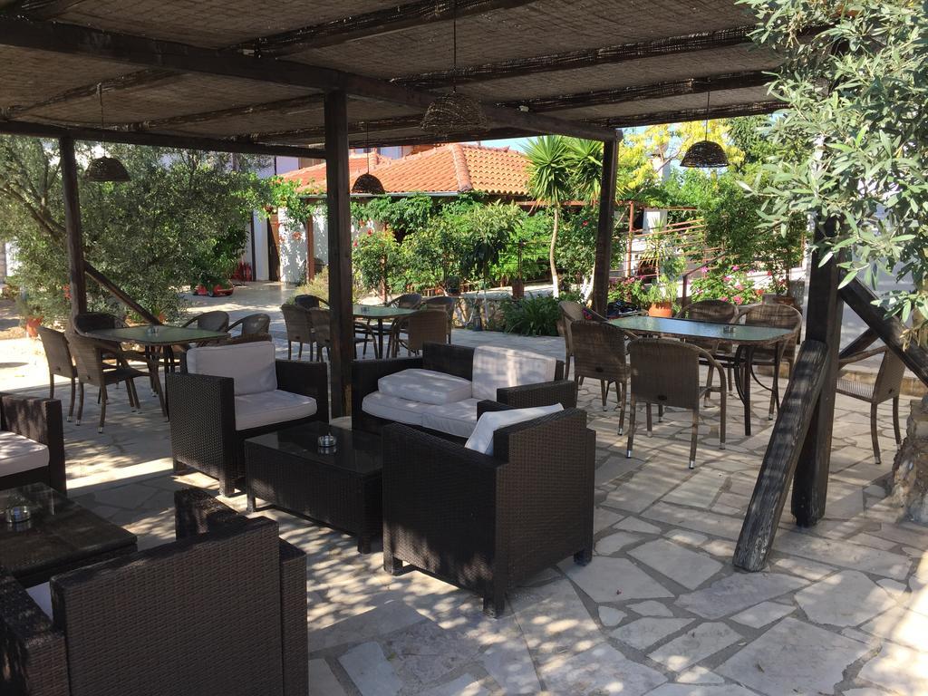 Hani Inn Ligourio Exterior foto